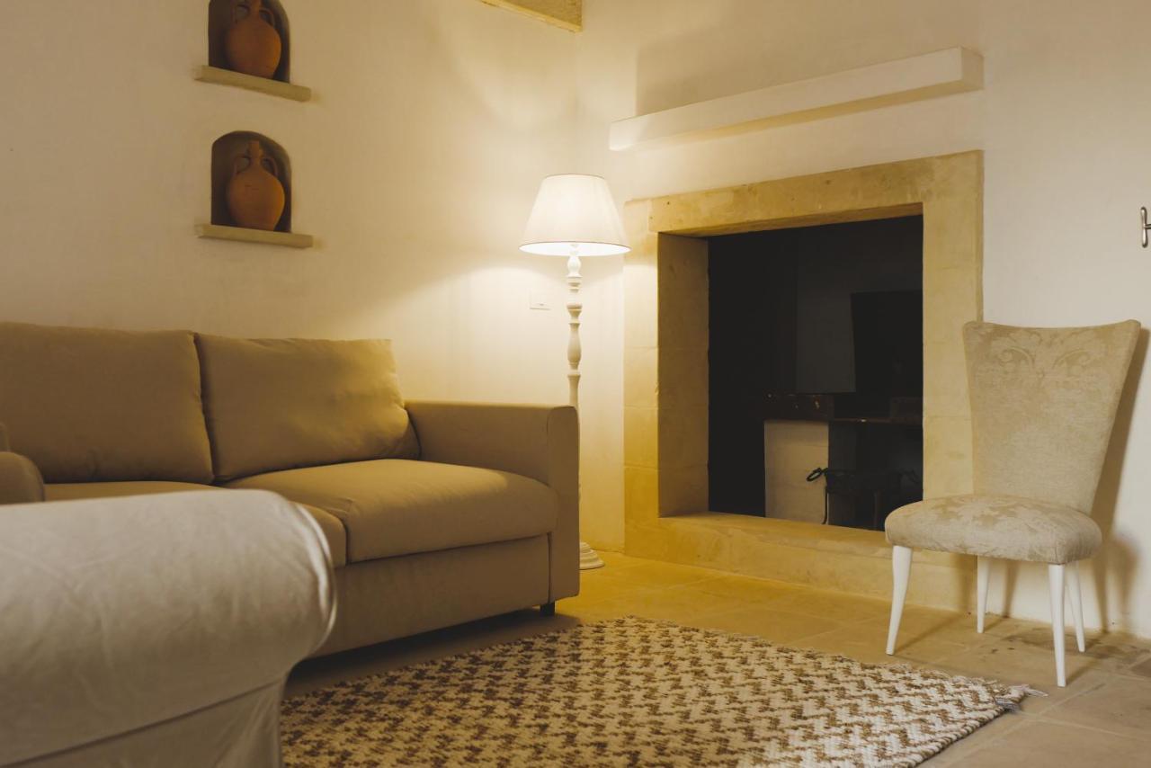 Bed and Breakfast Masseria Paralupi Lecce Exterior foto