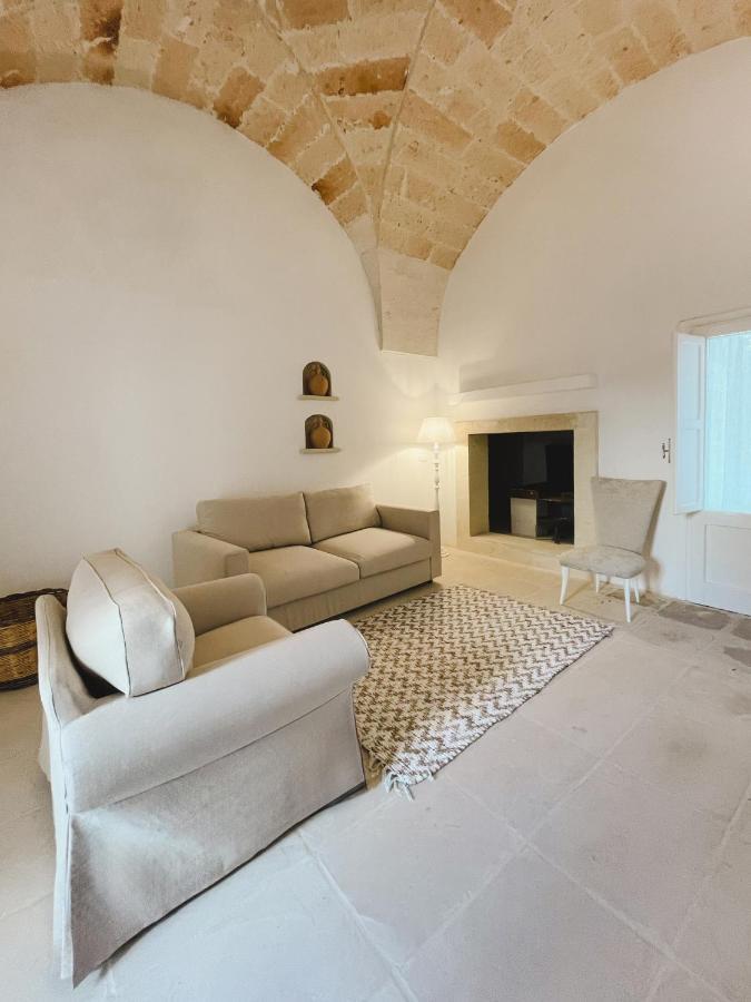 Bed and Breakfast Masseria Paralupi Lecce Exterior foto