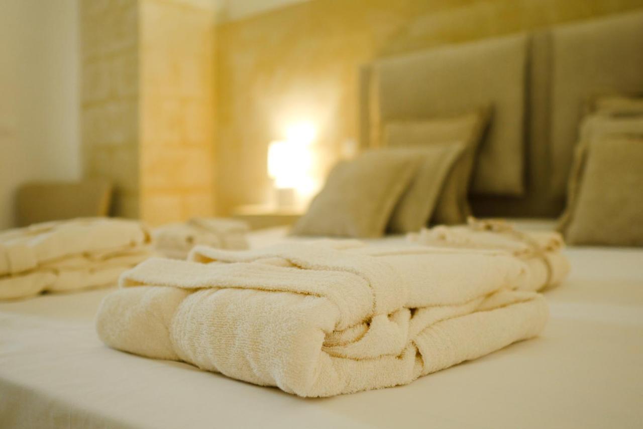 Bed and Breakfast Masseria Paralupi Lecce Exterior foto