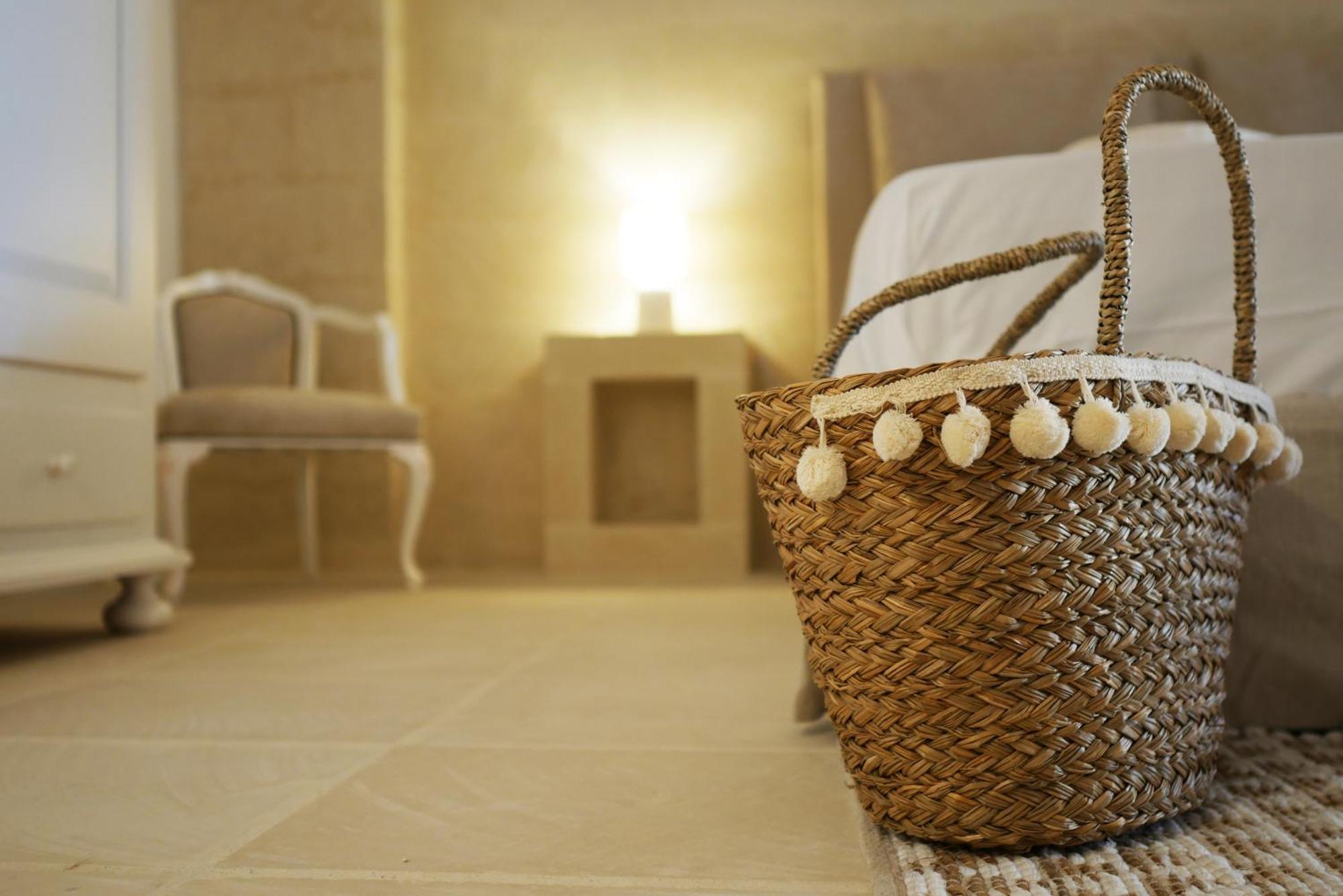 Bed and Breakfast Masseria Paralupi Lecce Exterior foto